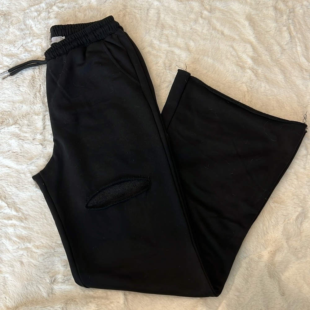 Wide leg sweats